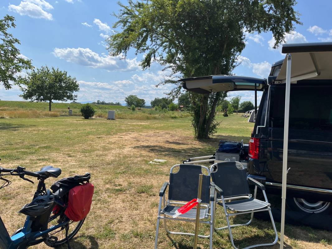 Kaiserstuhl Camping — Campingplads in Ihringen 