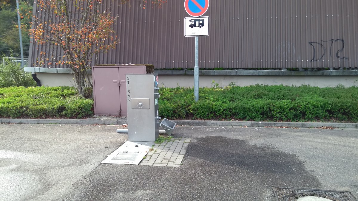 Stellplatz Am Schwimmbad Zell — Photo 2