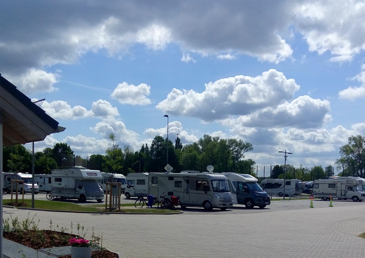 Wohnmobilstellplatz am Badeland — Photo 6