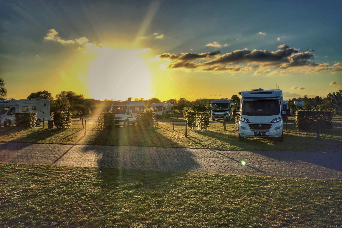 Camperplaats De Zwaan