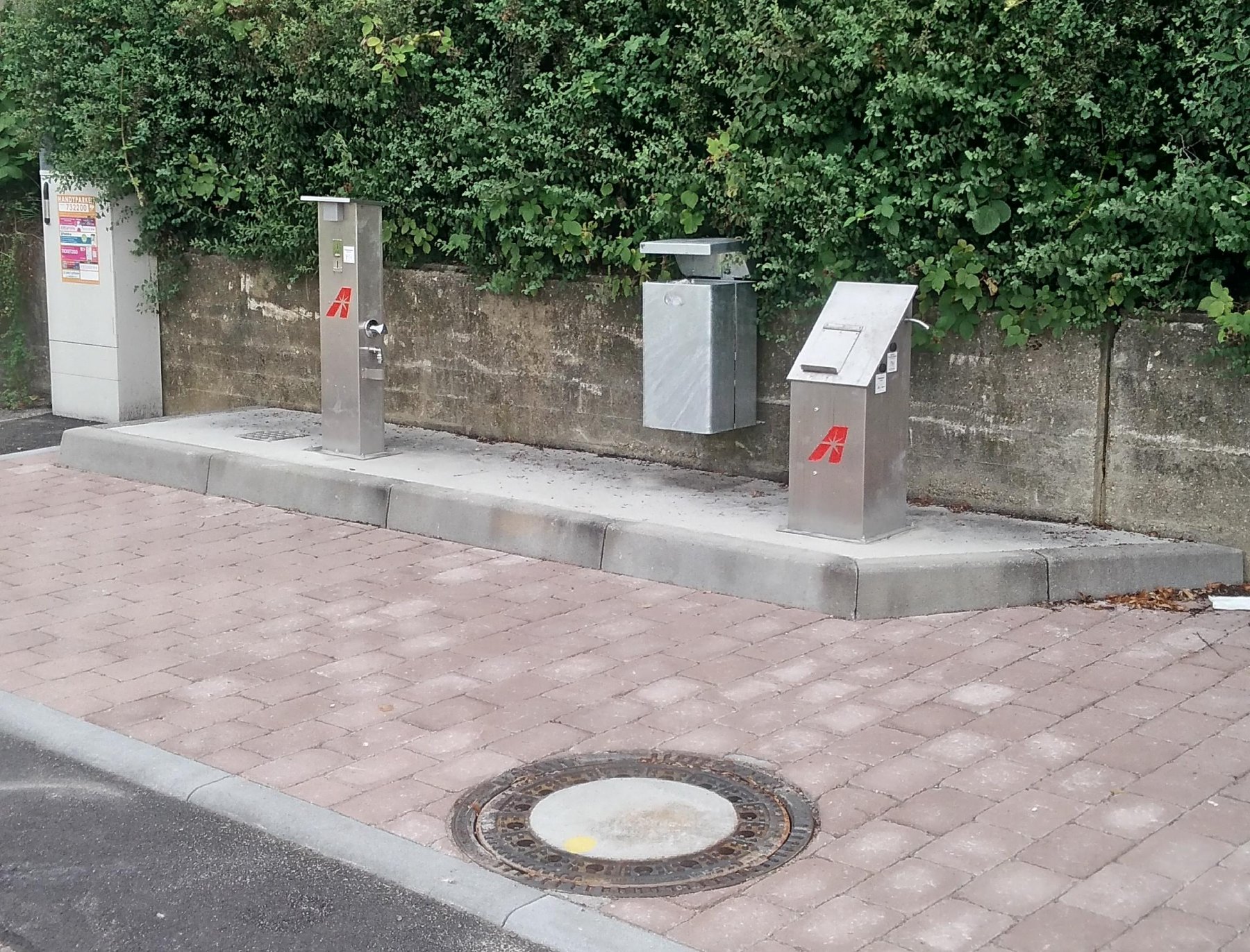 Wohnmobilstellplatz Weilheim Teck — Photo 2