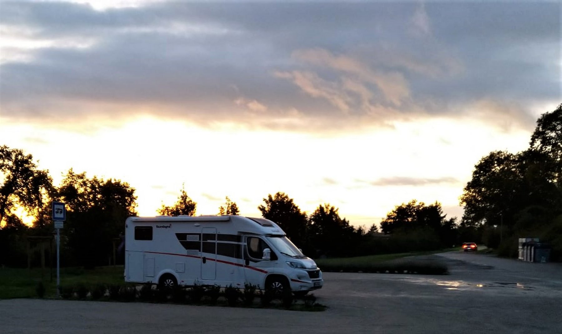 Wohnmobilstellplatz Weilheim Teck — Photo 3