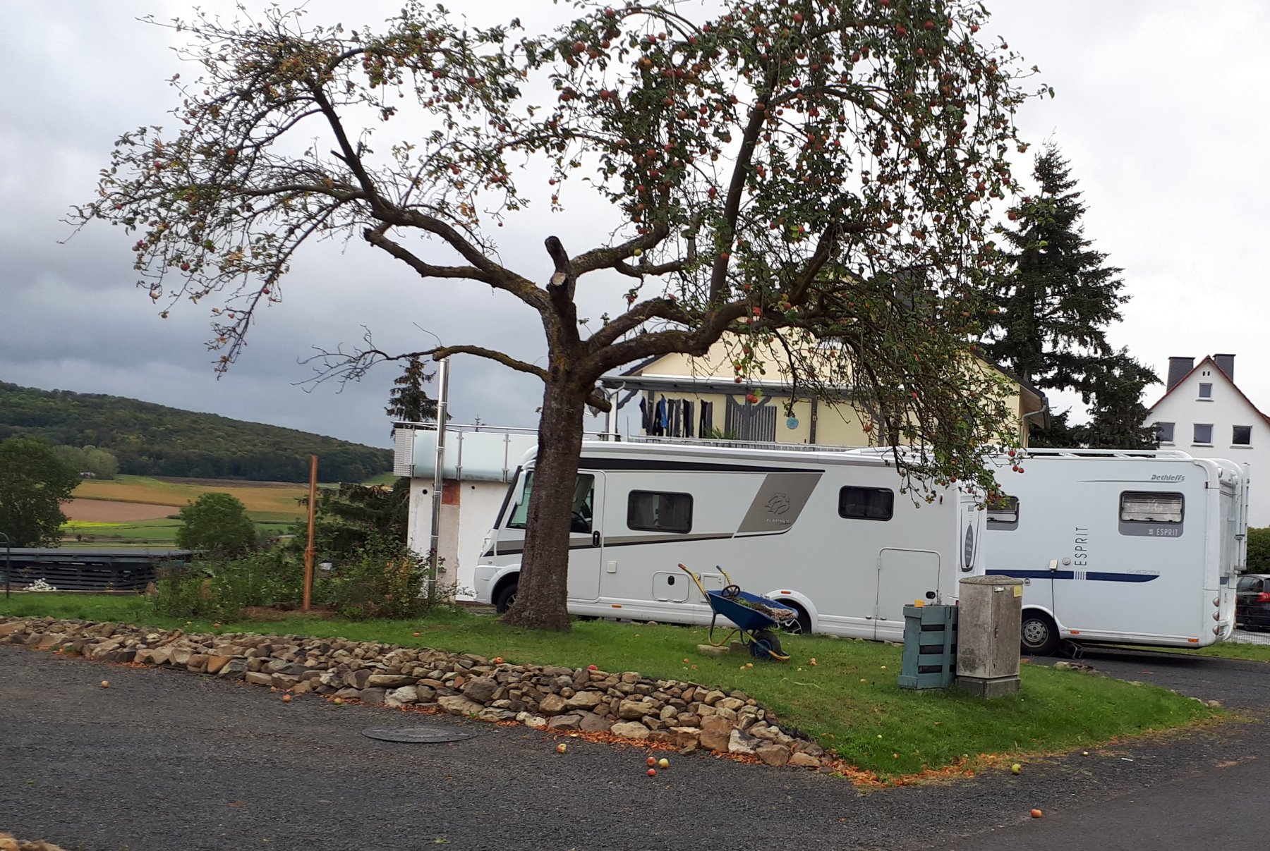 Wohnmobilstellplatz Alte Schreinerei Malsfeld-Elfershausen Wilfried — Photo 5