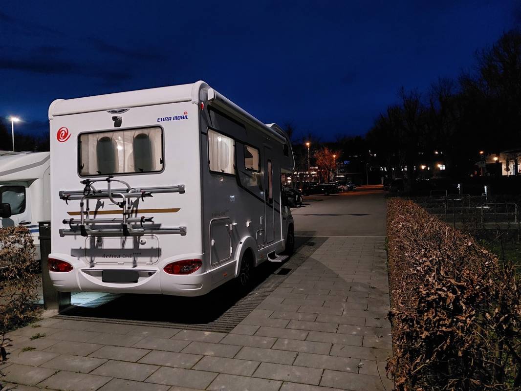 Wohnmobilstellplatz am Hallenbad — Photo 6