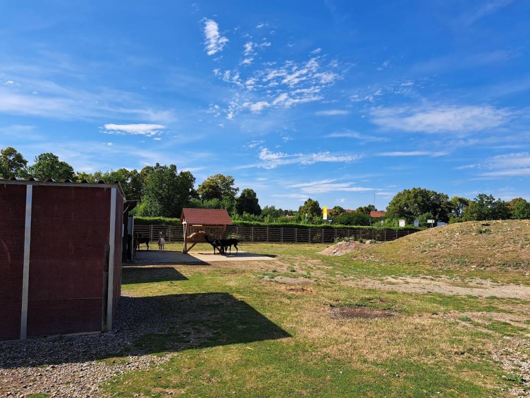 Parkplatz am Hofgut Domäne — Photo 3