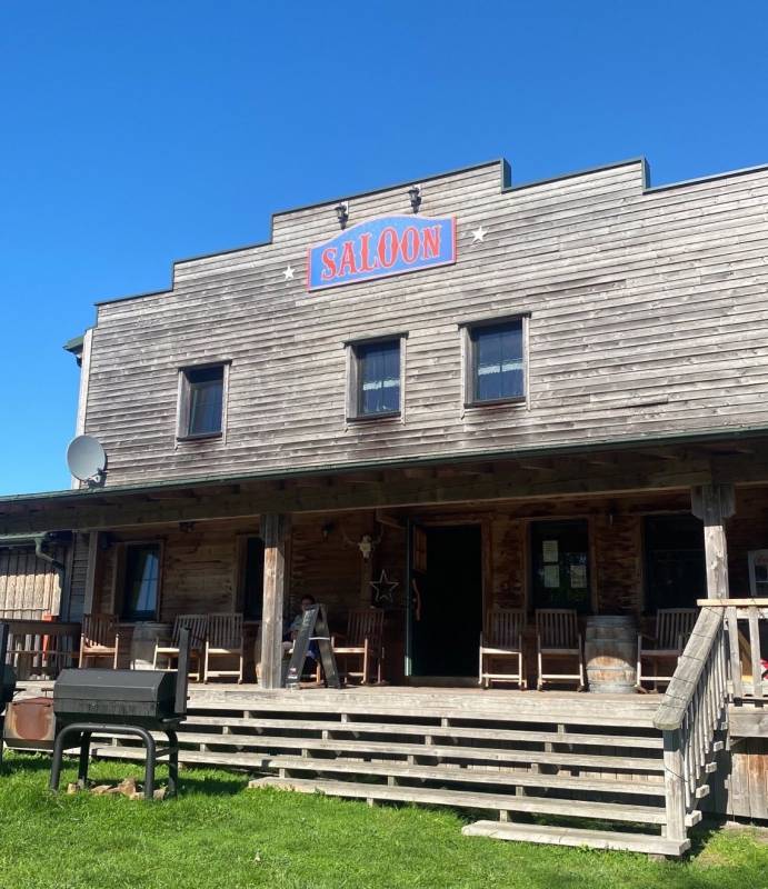 Horse Lake Ranch — Photo 6