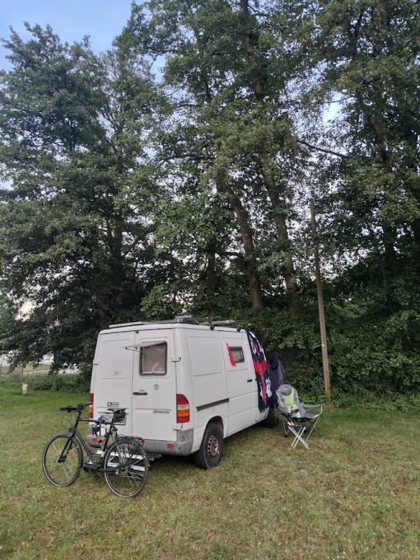 Wohnmobilstellplatz In der Heimbach — Photo 2