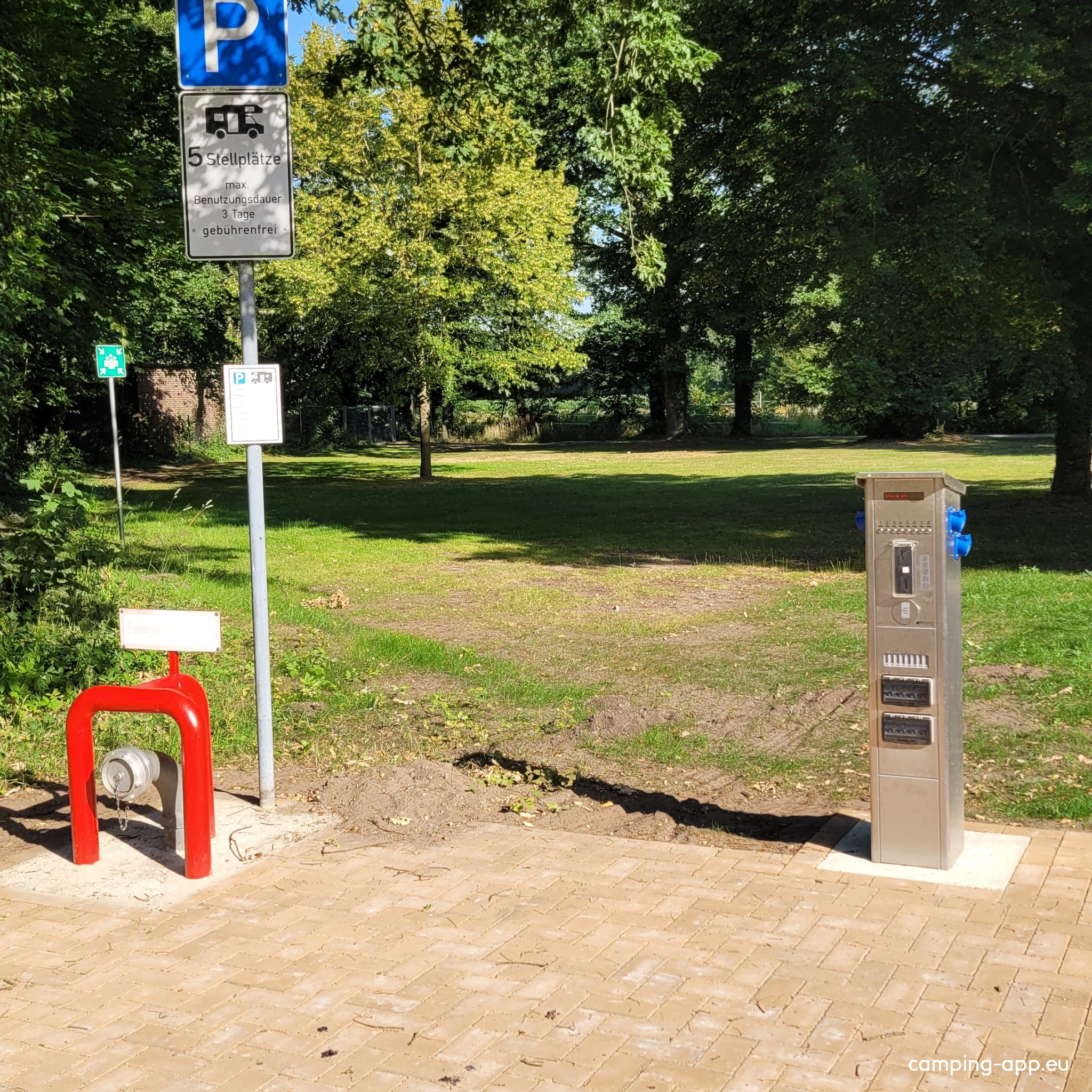 Parkplatz Freibad Nienhagen — Photo 3