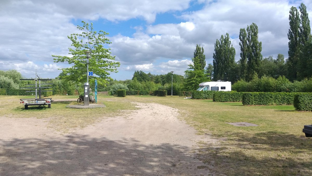 Stellplatz an der Paddel & Pedal Station Rhauderfehn — Photo 3