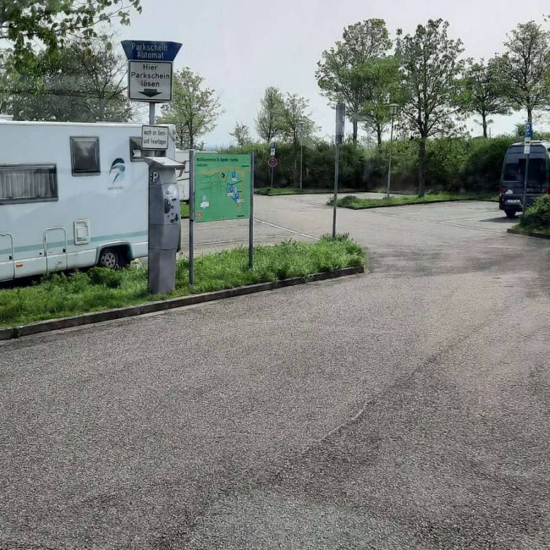 Parkplatz 1 — Photo 3