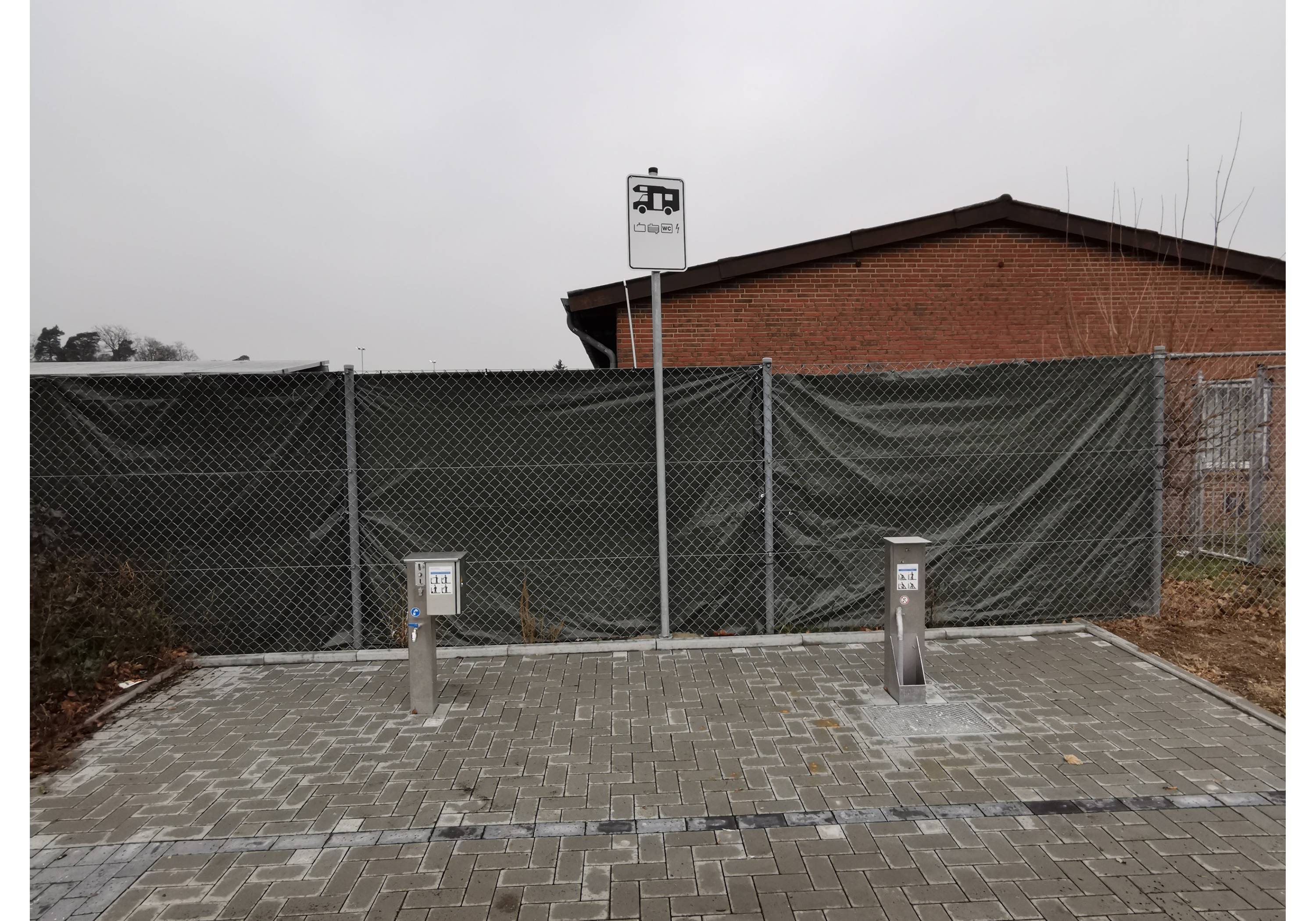 Wohnmobilstellplatz Niederrodenbach — Motorhome pitch in Rodenbach