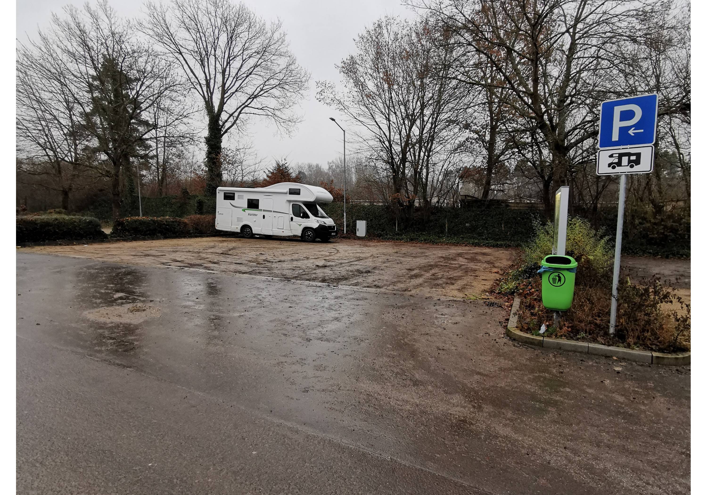 Wohnmobilstellplatz Niederrodenbach — Photo 3