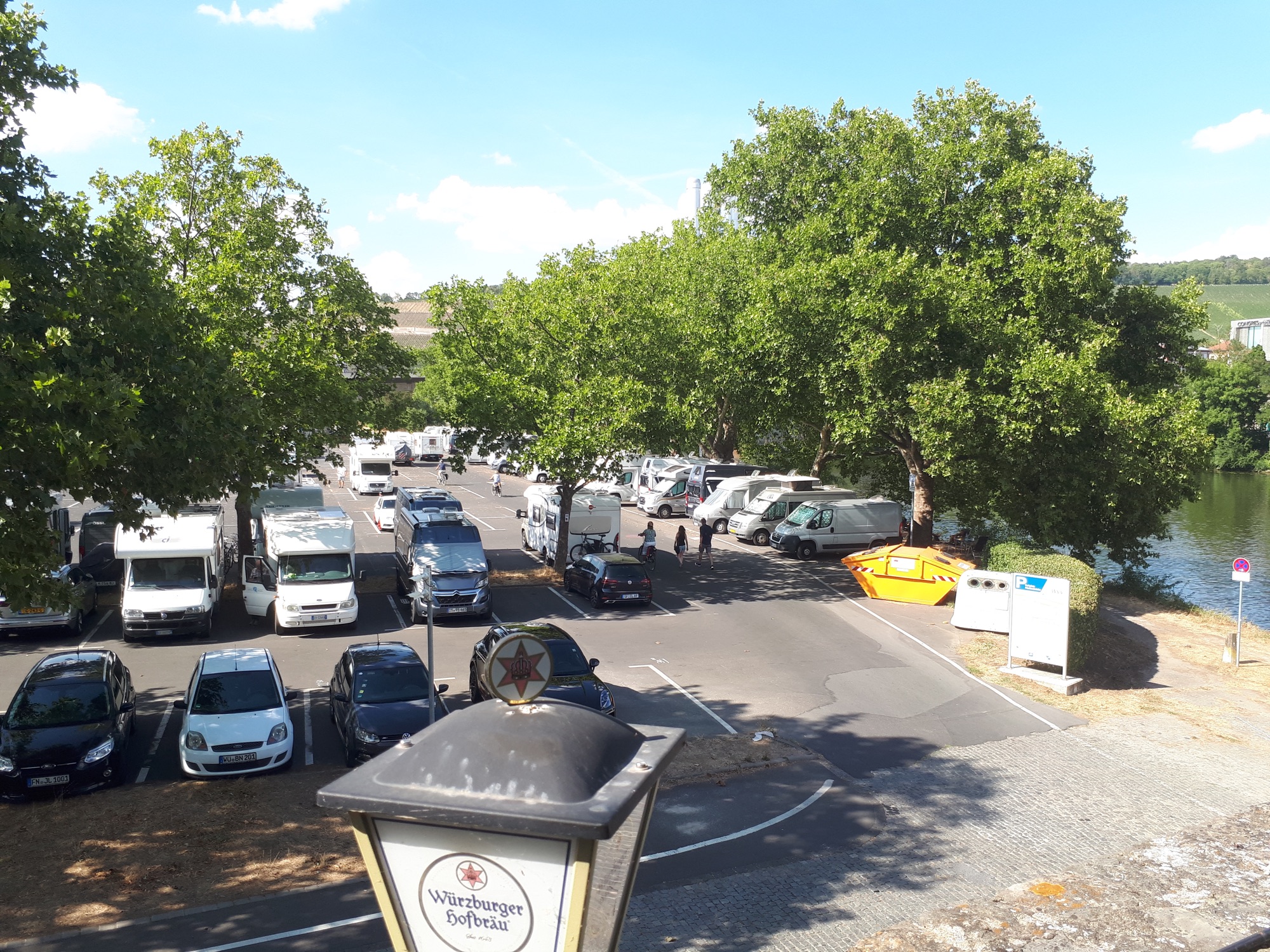 Viehmarkplatz / Friedensbrücke Würzburg — Motorhome pitch in Würzburg