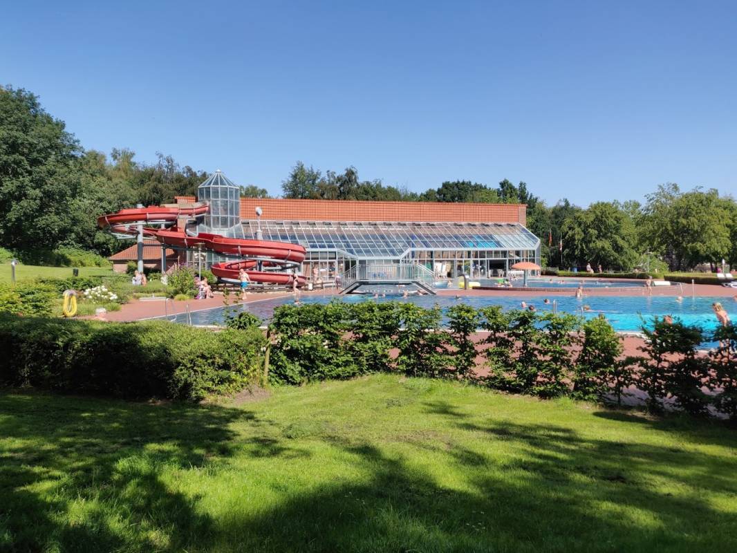 Waldschwimmbad Burg — Photo 3