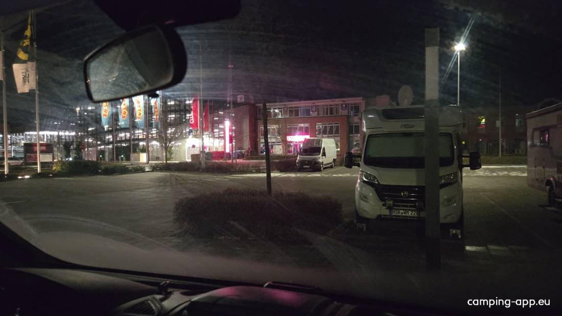 Stellplatz am Citti-Park Lübeck — Photo 5