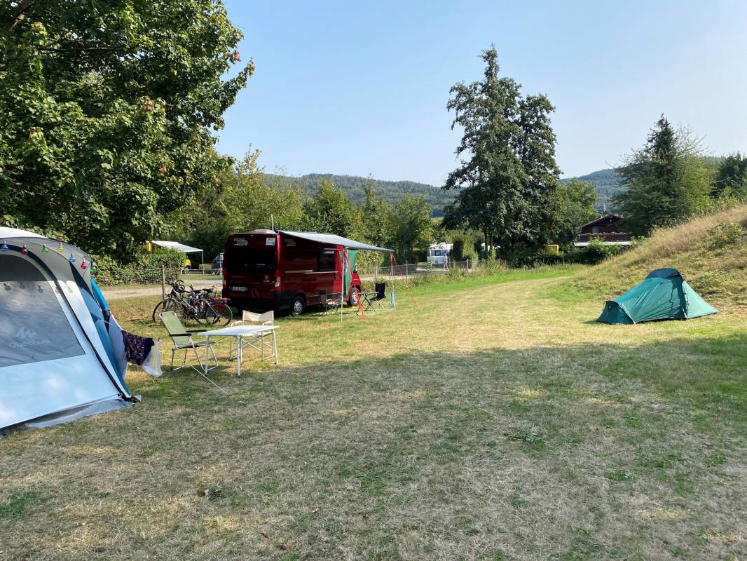 Nibelungen-Camping am Schwimmbad — Photo 2