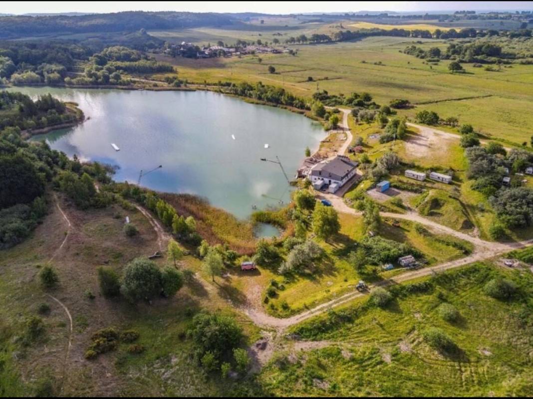 Stellplatz am Cable Park Wasserski Zirkow
