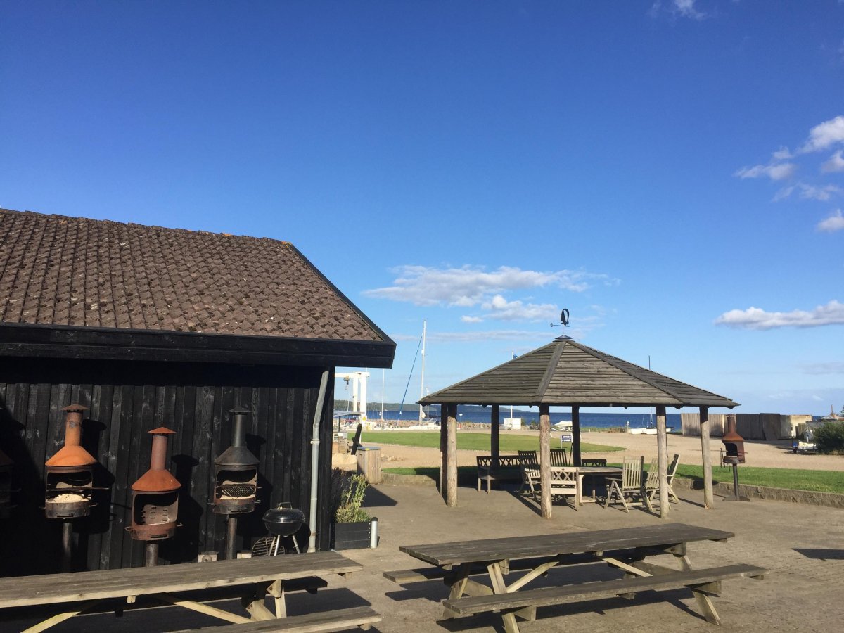 Stellplatz am Yachthafen Brejning