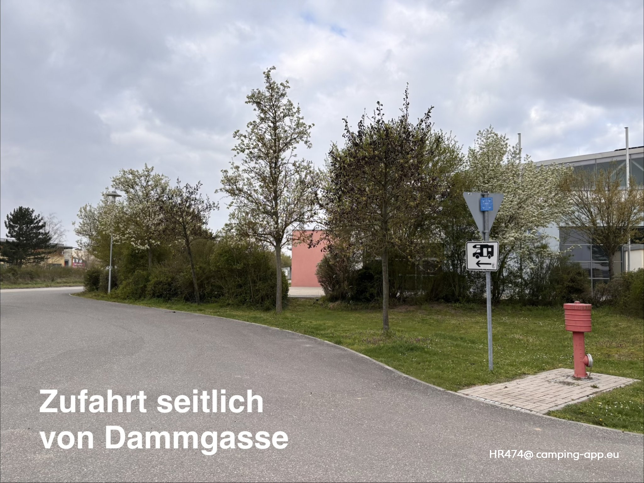 Stellplatz Sportzentrum — Photo 3